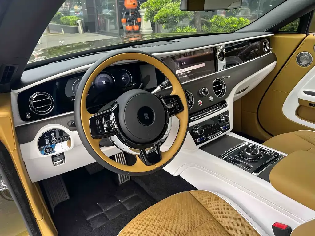 Rolls-Royce Phantom 2024 из CN, фото 7