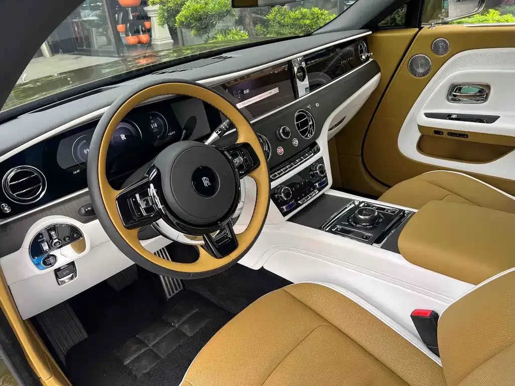 Rolls-Royce Phantom 2024 из CN, фото 8