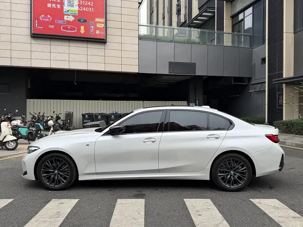 BMW 3 Series 2024 из CN, фото 5