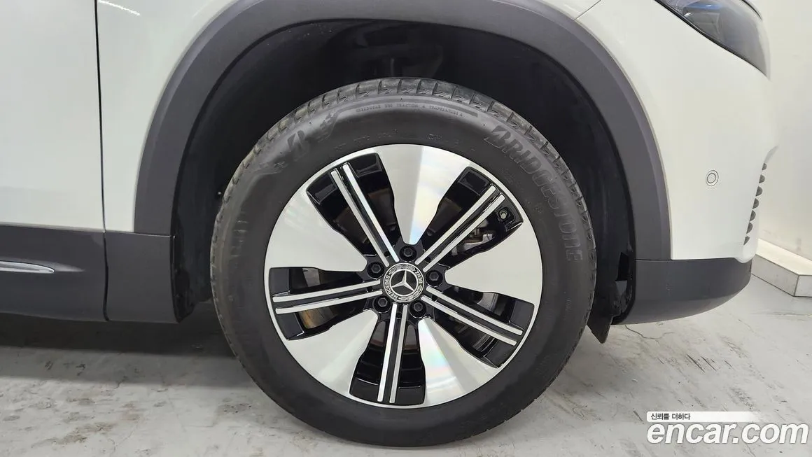 Mercedes-Benz EQB 2024 из KR, фото 2