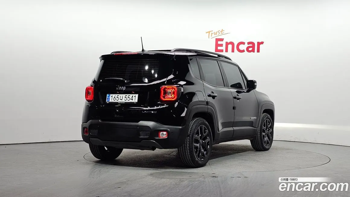 Jeep Renegade 2023 из KR, фото 2
