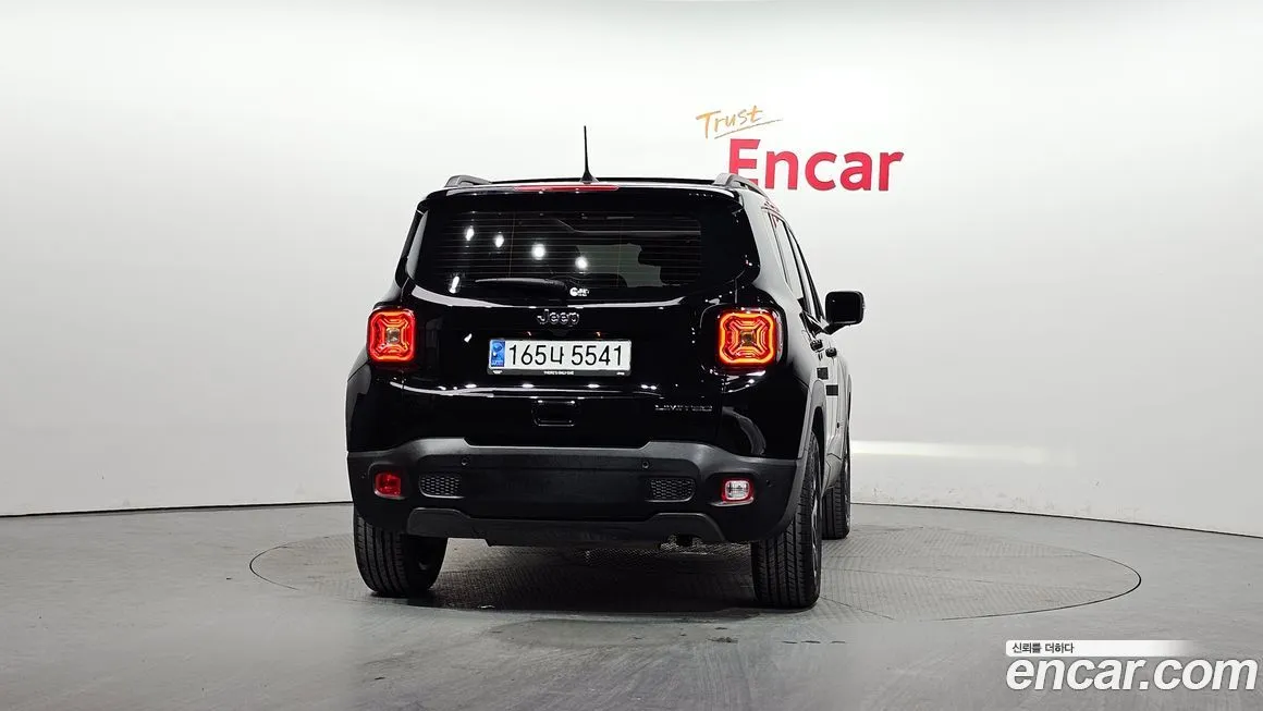 Jeep Renegade 2023 из KR, фото 4