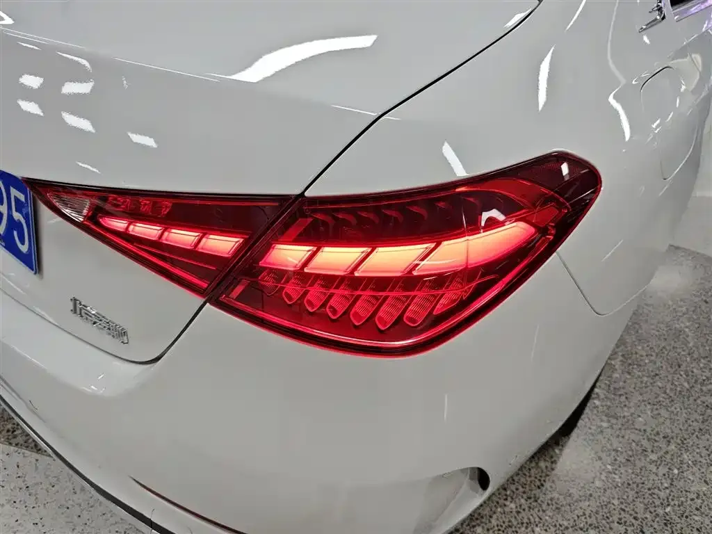 Mercedes-Benz C-Class 2023 из CN, фото 3