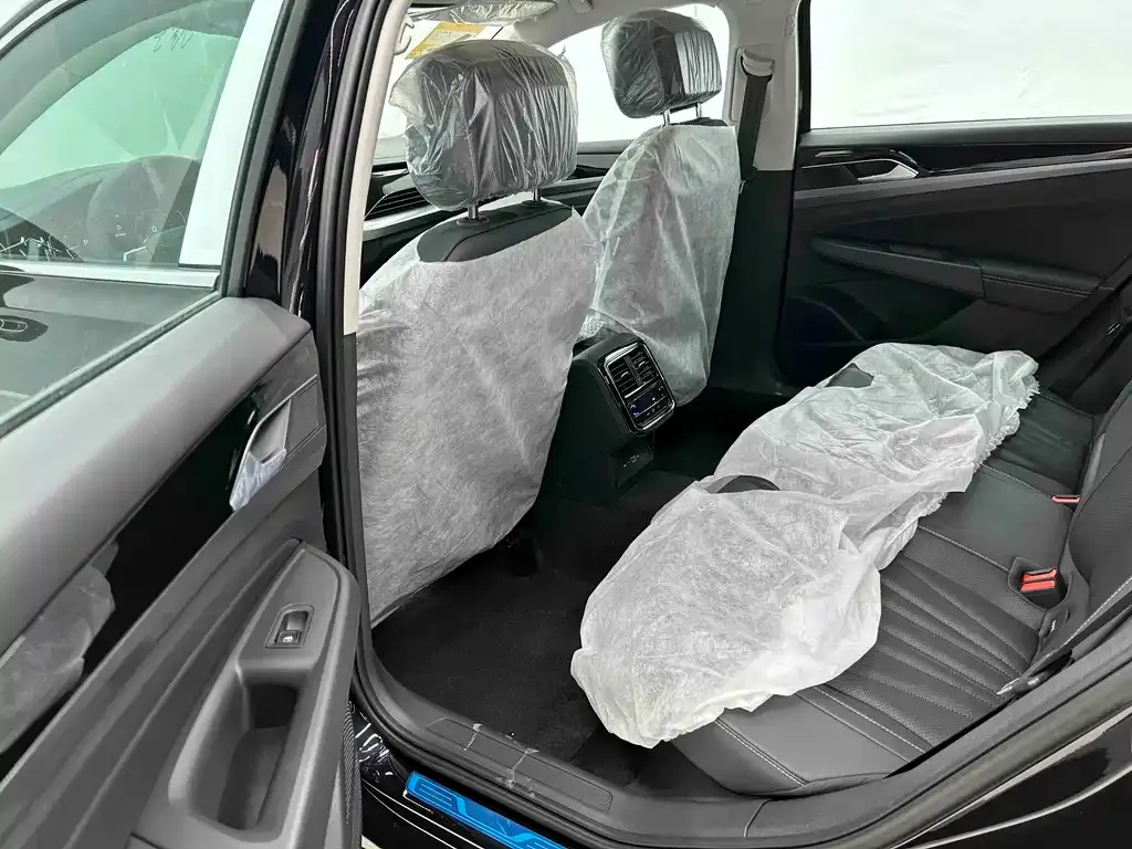 Volkswagen Passat 2025 из CN, фото 10