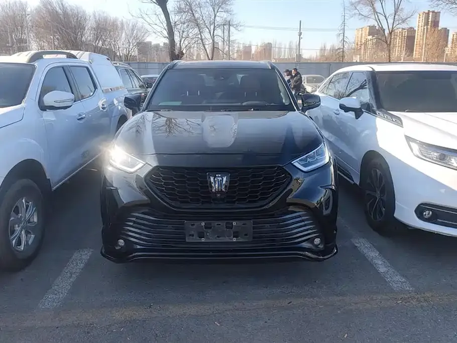 Toyota Crown Kluger 2021 из CN, фото 9