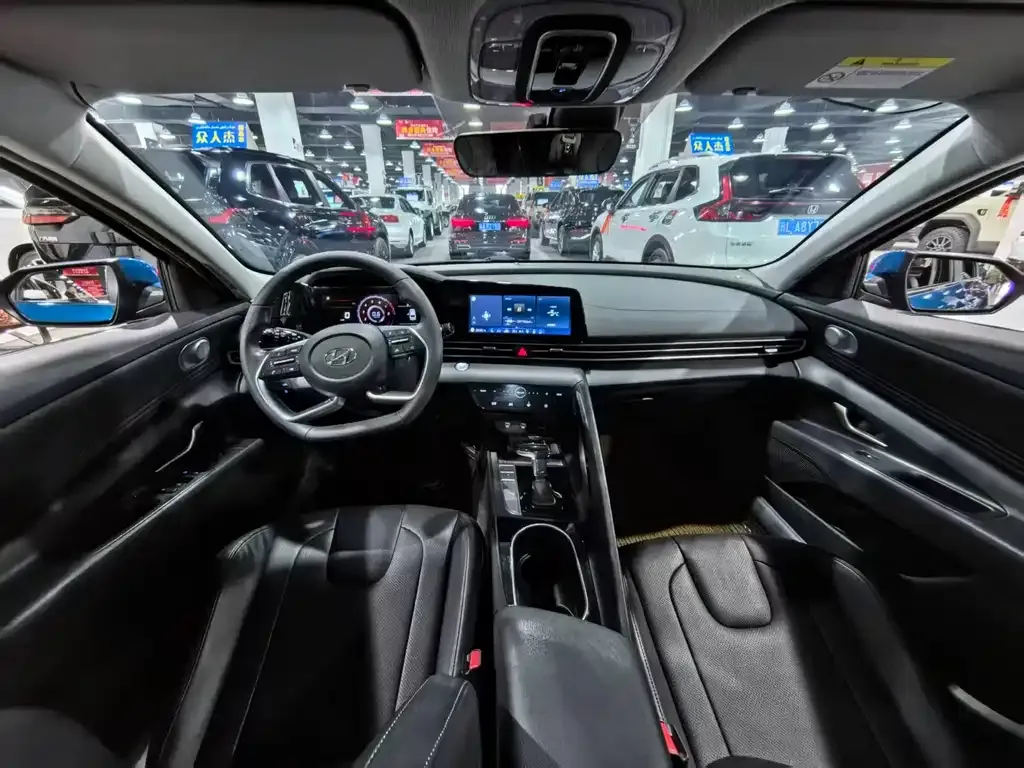 Hyundai Elantra 2021 из CN, фото 2