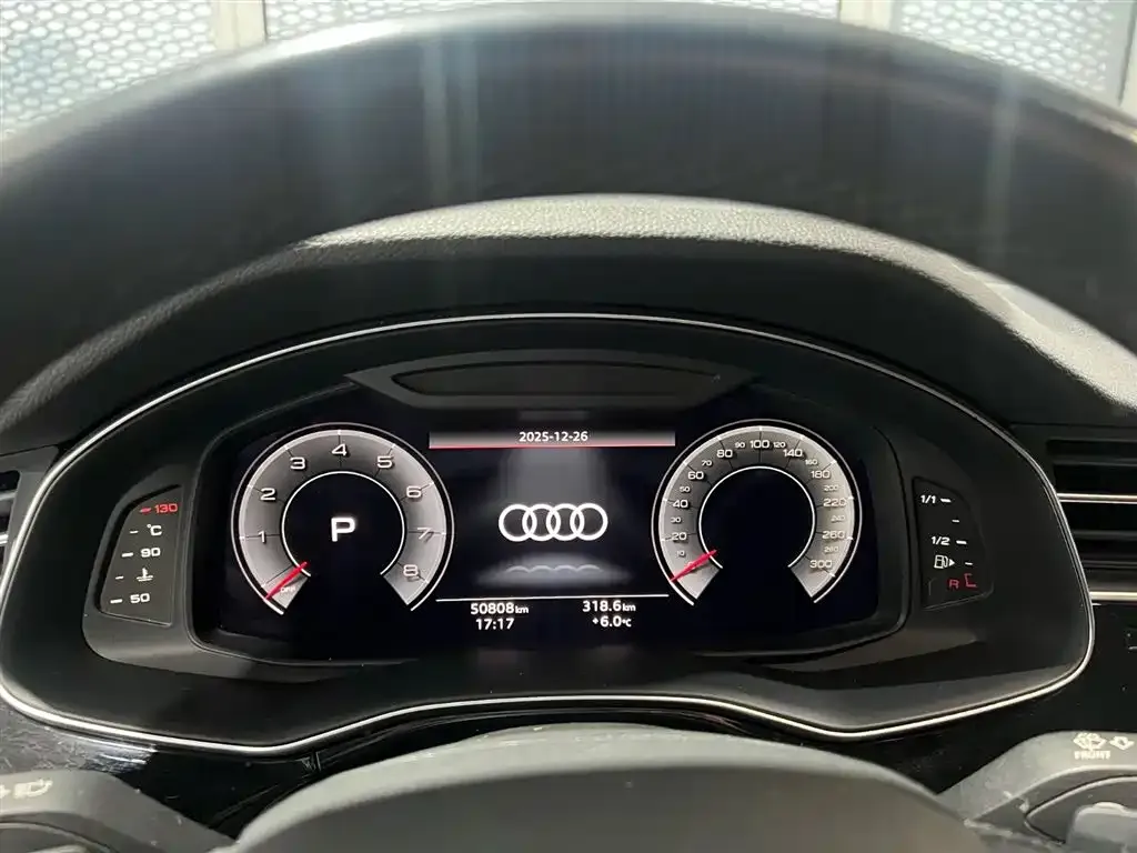 Audi Q7 2021 из CN, фото 9