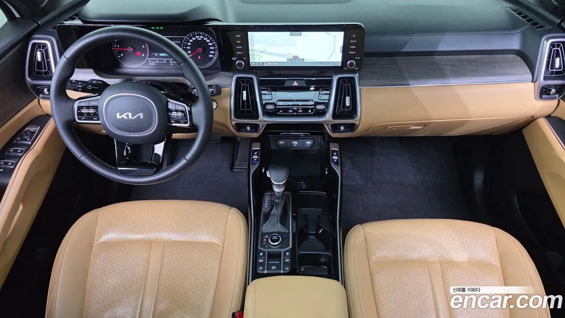 Kia Sorento — фото 8