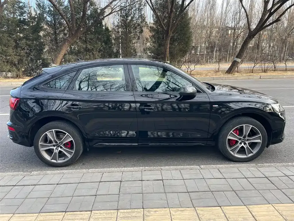 Audi Q5L Sportback 2023 из CN, фото 7