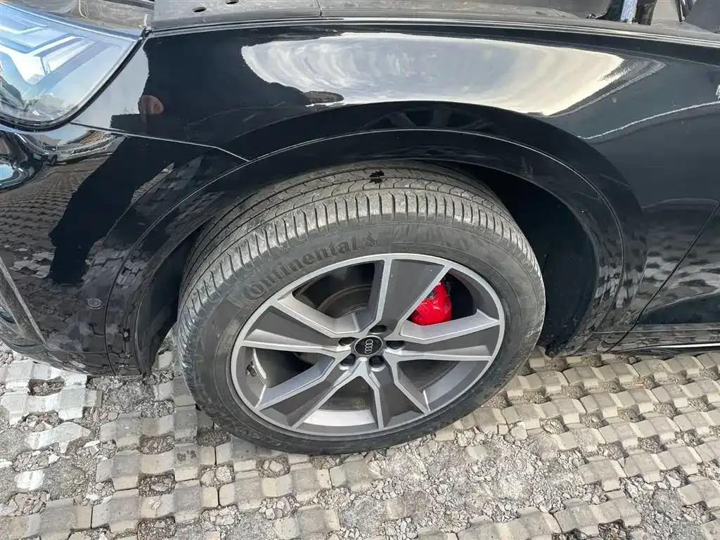 Audi Q5L Sportback 2023 из CN, фото 5