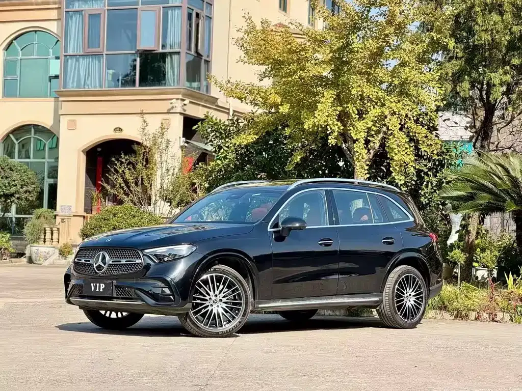 Mercedes-Benz GLC — фото 1