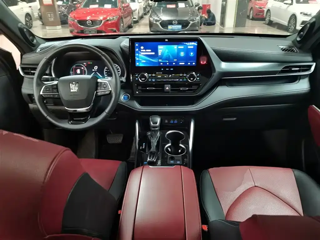 Toyota Crown Kluger 2022 из CN, фото 8