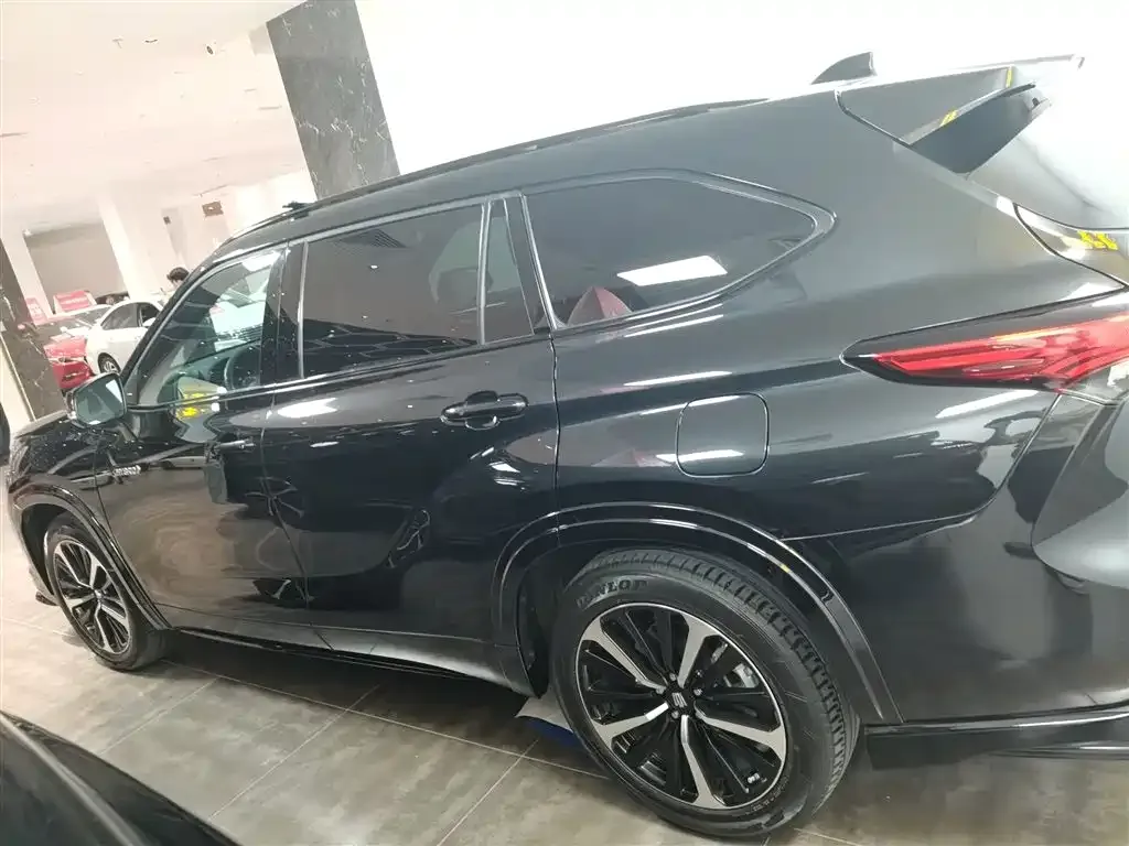 Toyota Crown Kluger 2022 из CN, фото 7
