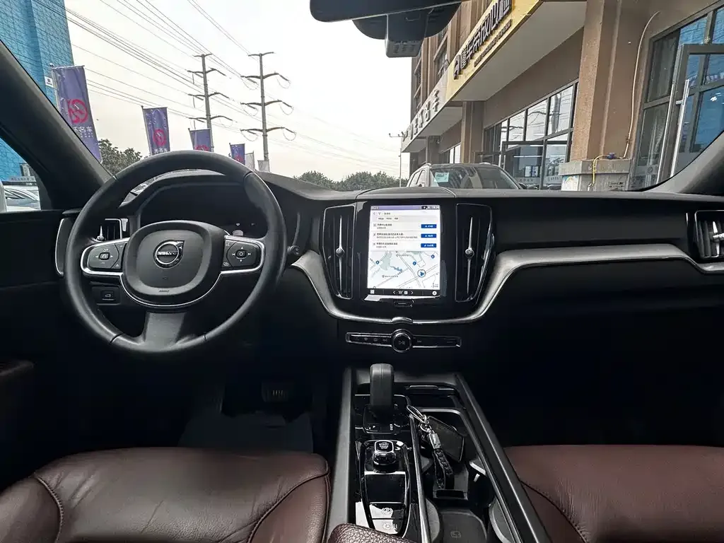 Volvo XC60 2022 из CN, фото 10