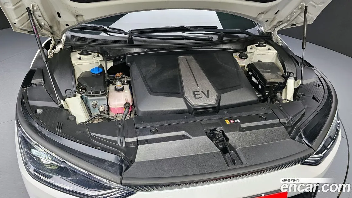 Kia EV6 — фото 6
