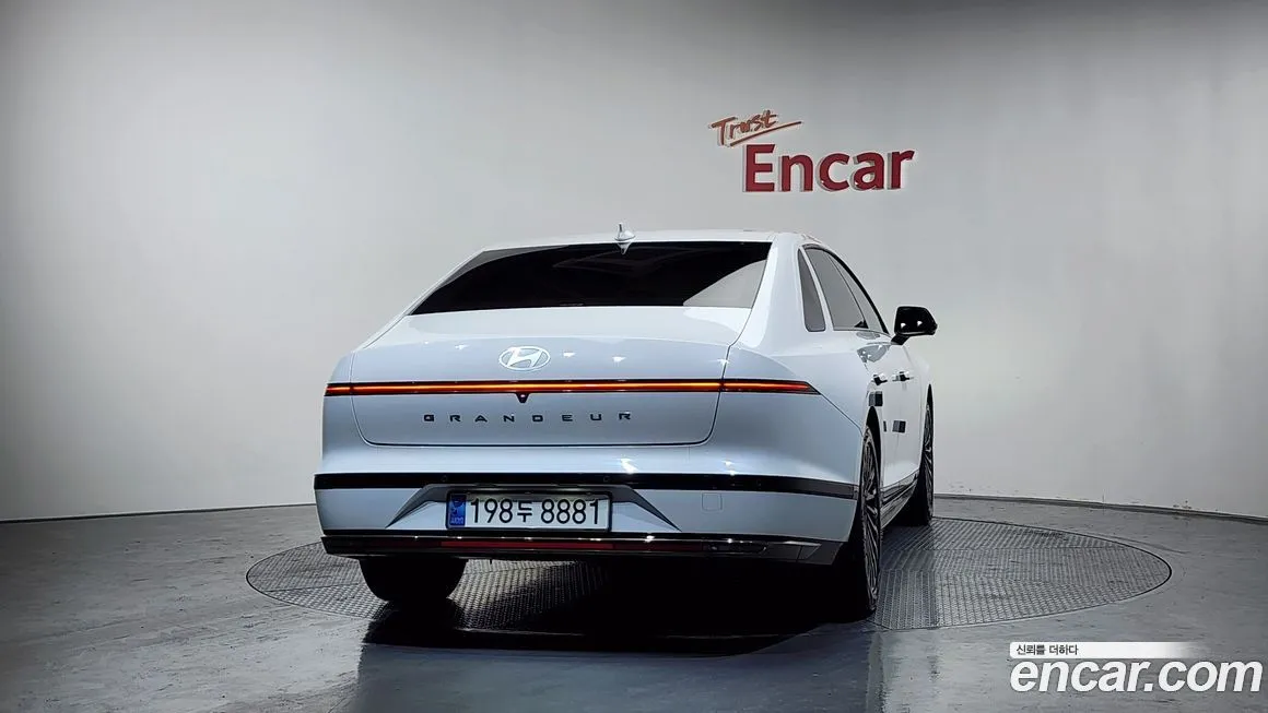 Hyundai Grandeur 2023 из KR, фото 3