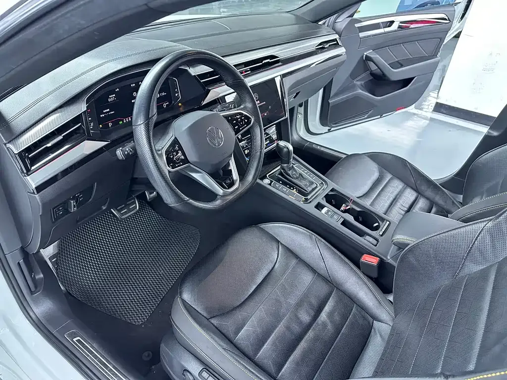 Volkswagen CC 2023 из CN, фото 7