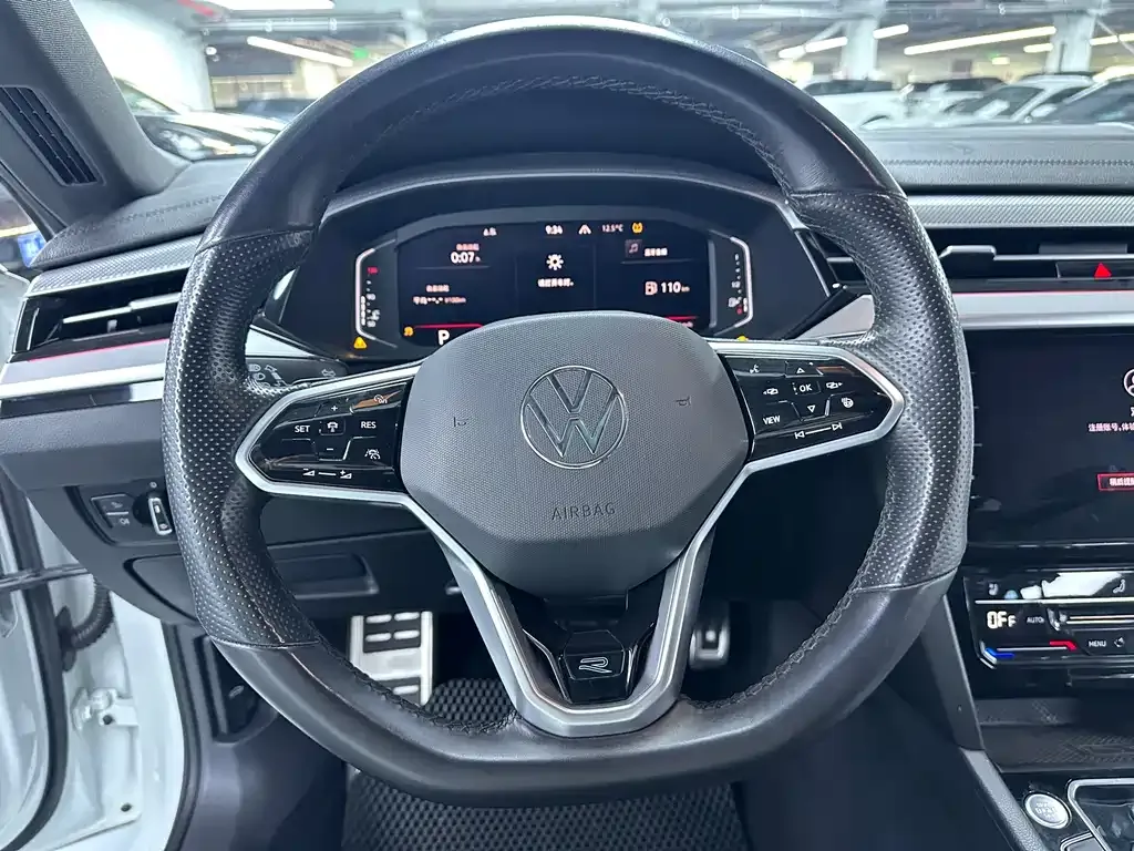 Volkswagen CC 2023 из CN, фото 4