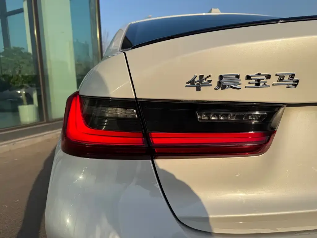 BMW 3 Series 2023 из CN, фото 3