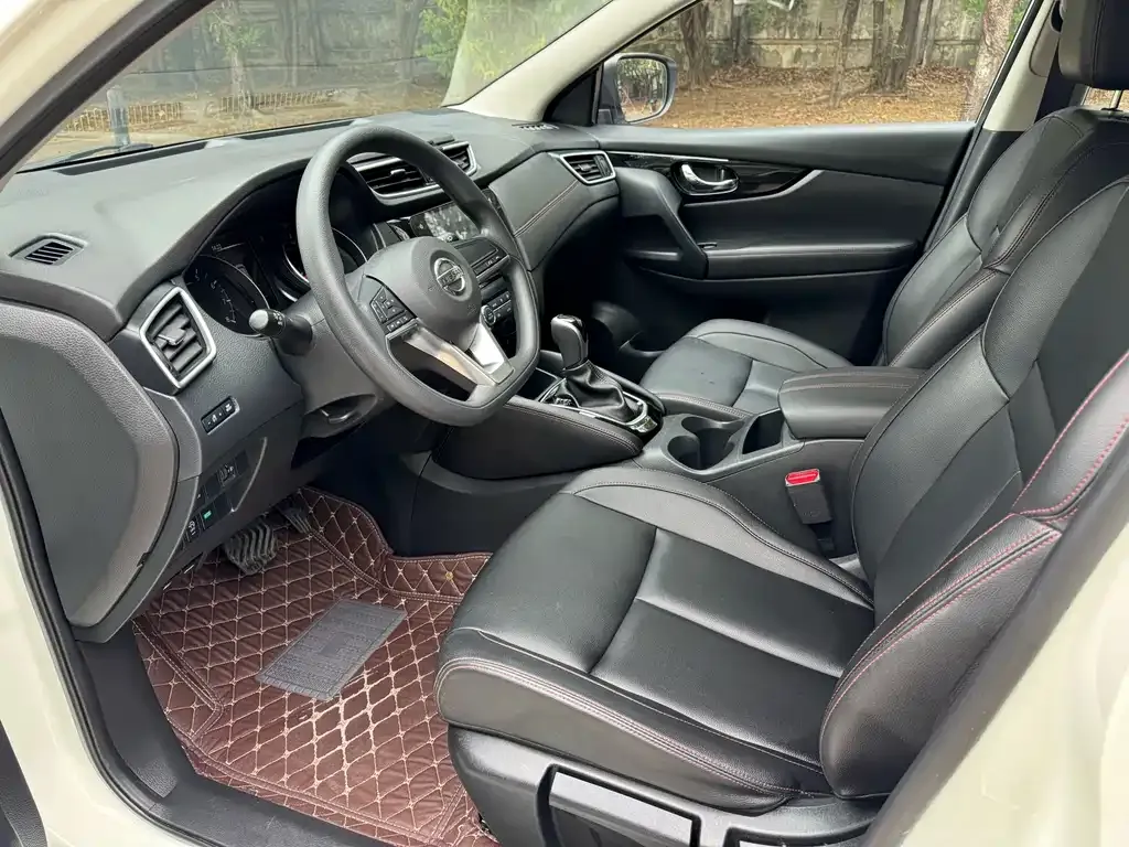 Nissan Qashqai — фото 10