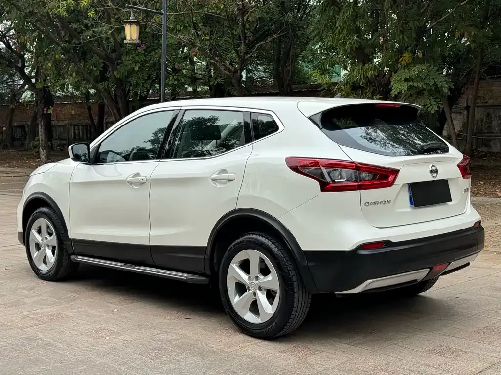 Nissan Qashqai — фото 5