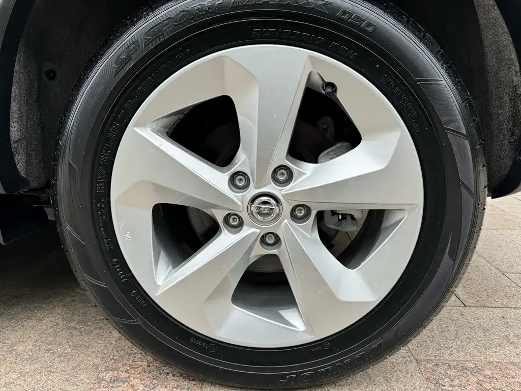 Nissan Qashqai — фото 9