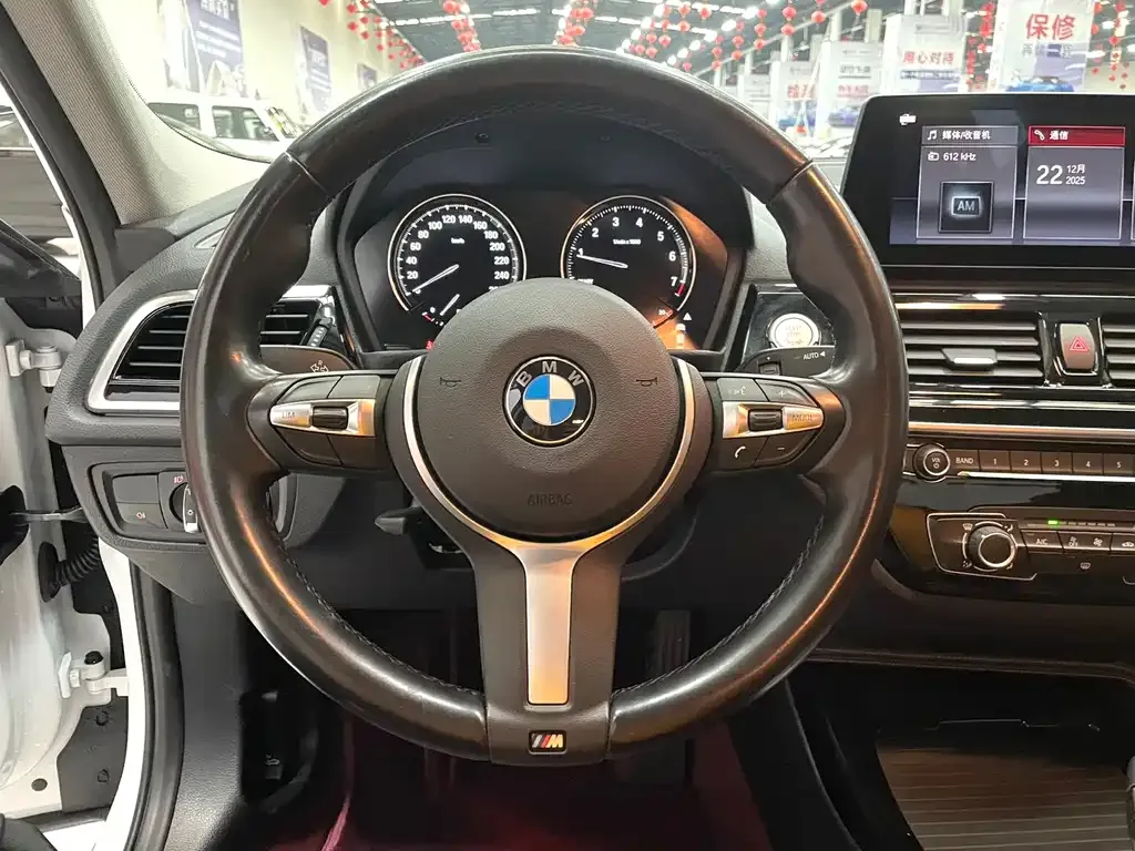 BMW 1 Series 2022 из CN, фото 10