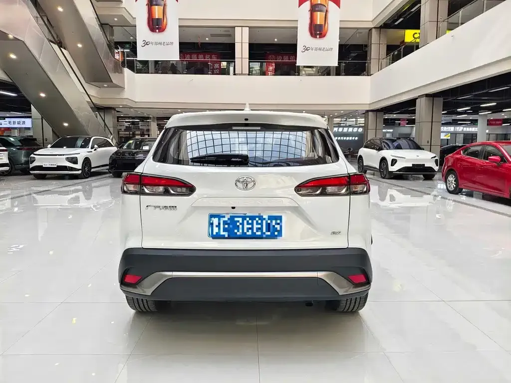 Toyota Frontlander 2022 из CN, фото 10