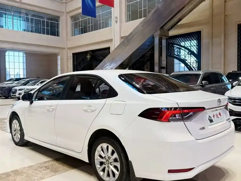 Toyota Corolla 2023 из CN, фото 5