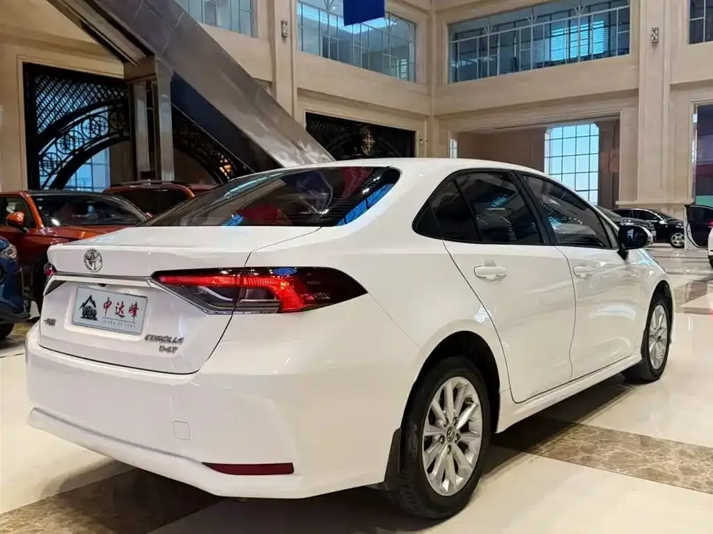 Toyota Corolla 2023 из CN, фото 8