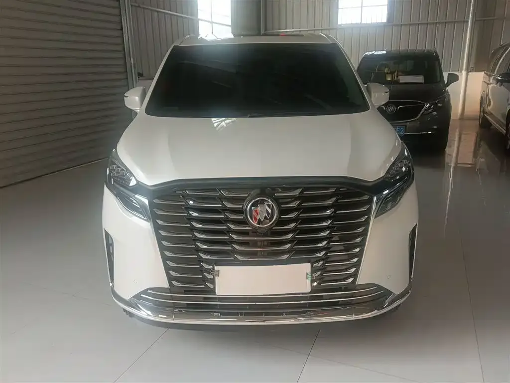Buick GL8 2024 из CN, фото 3