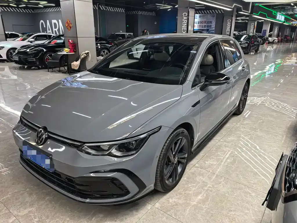 Volkswagen Golf 2022 из CN, фото 1