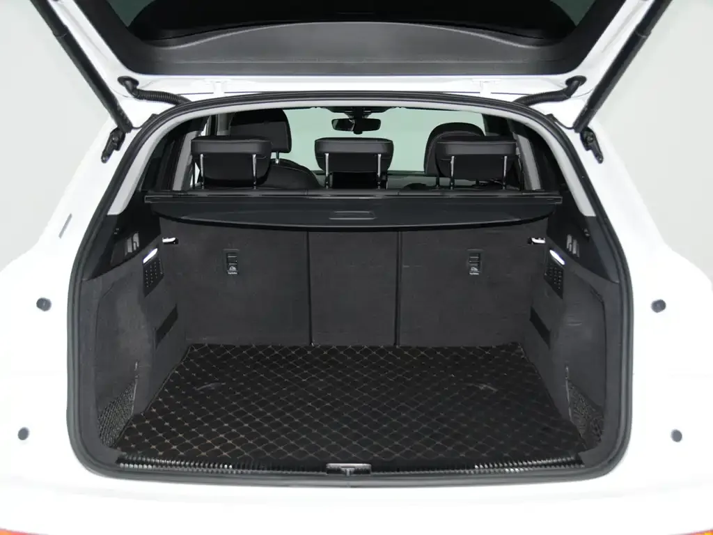 Audi Q5L 2022 из CN, фото 8