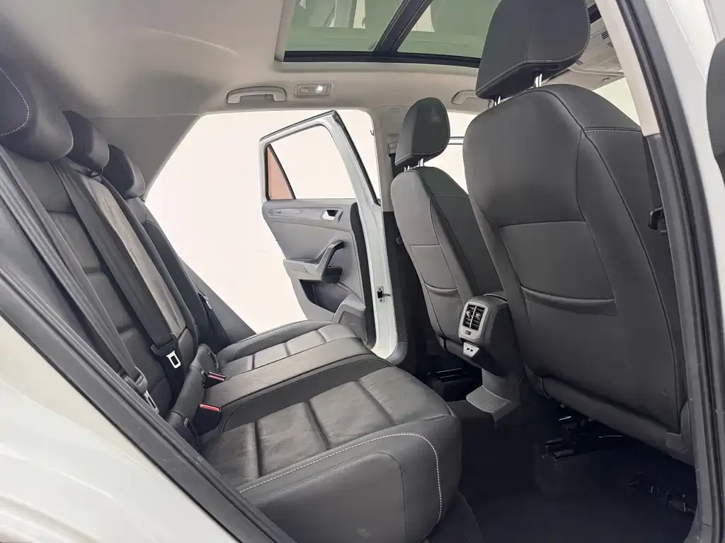 Volkswagen T-Roc 2022 из CN, фото 6