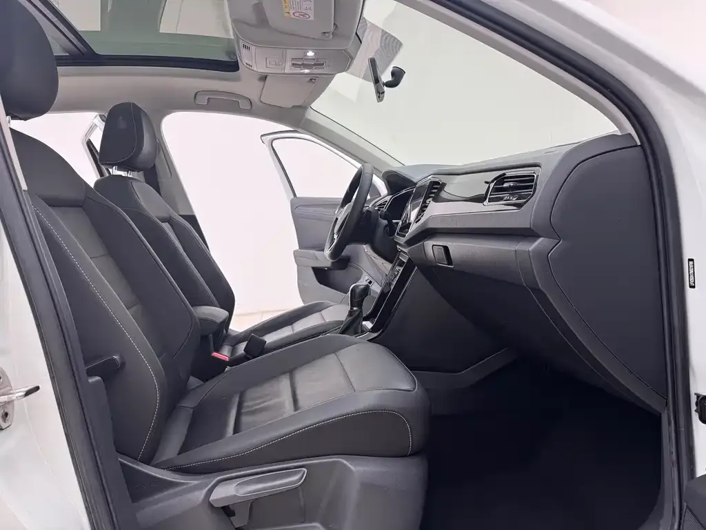 Volkswagen T-Roc 2022 из CN, фото 5