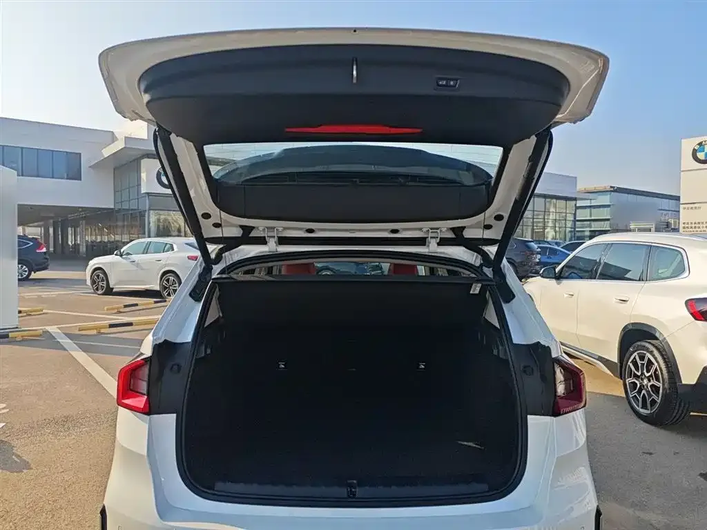 BMW X1 2023 из CN, фото 3
