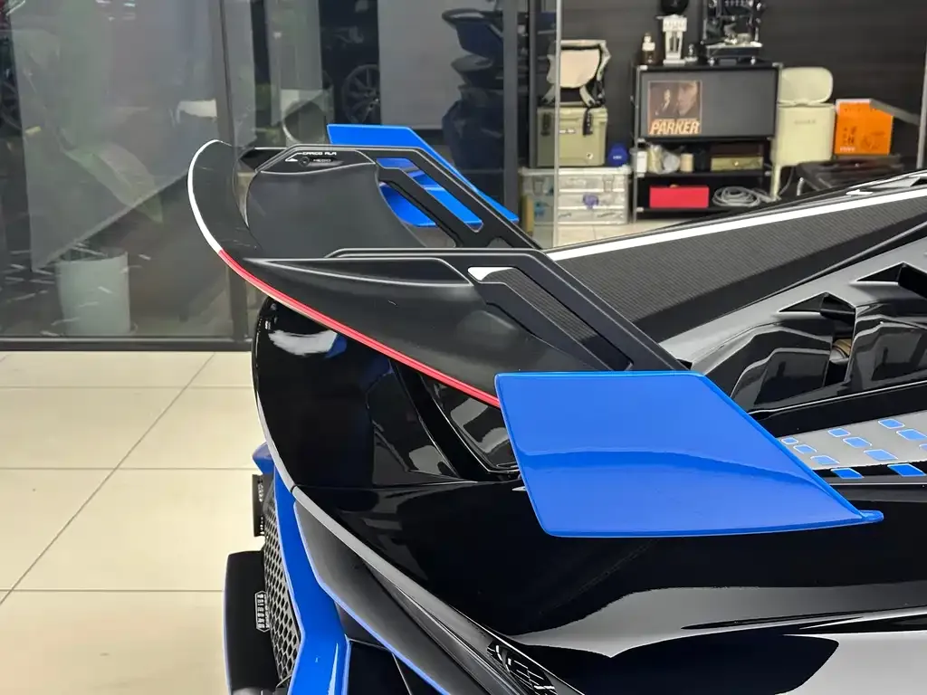 Lamborghini Huracan 2023 из CN, фото 7