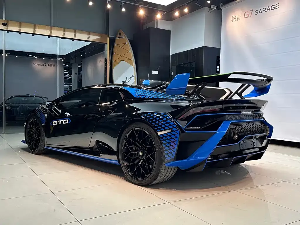 Lamborghini Huracan 2023 из CN, фото 3