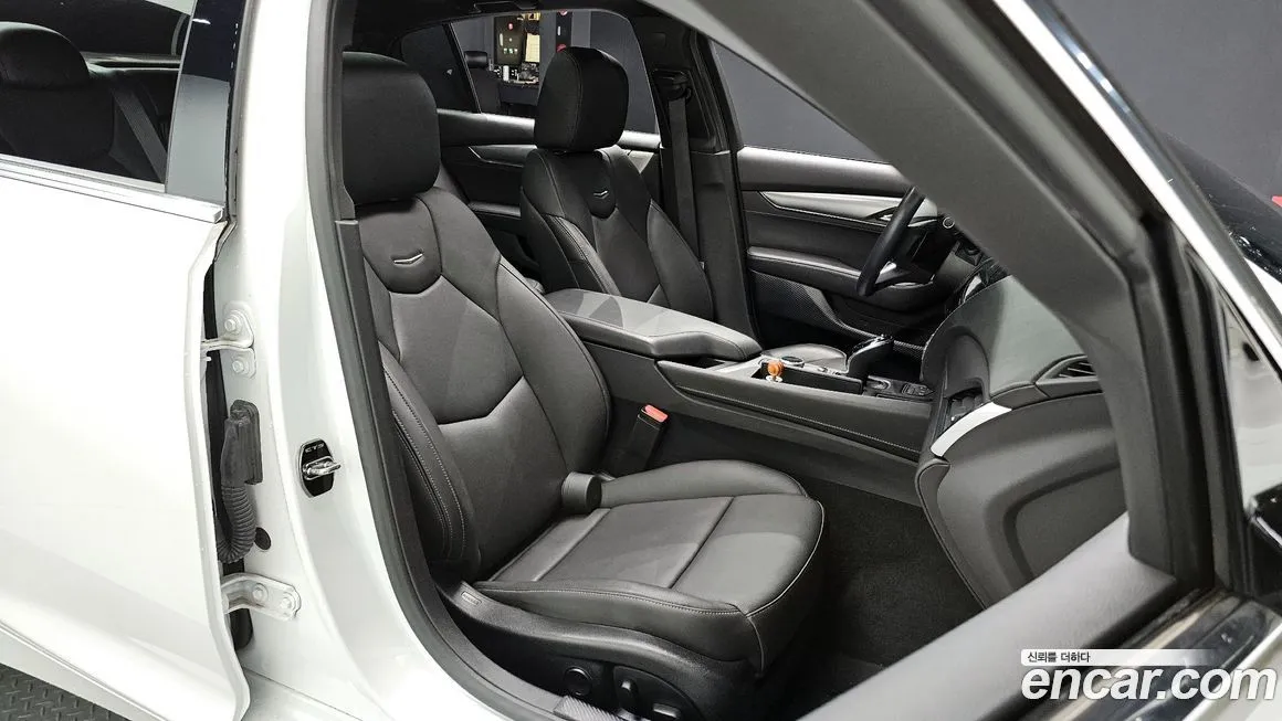 Cadillac CT5 2022 из KR, фото 10