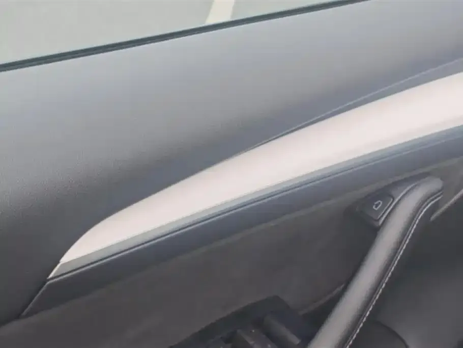 Tesla Model 3 2023 из CN, фото 2