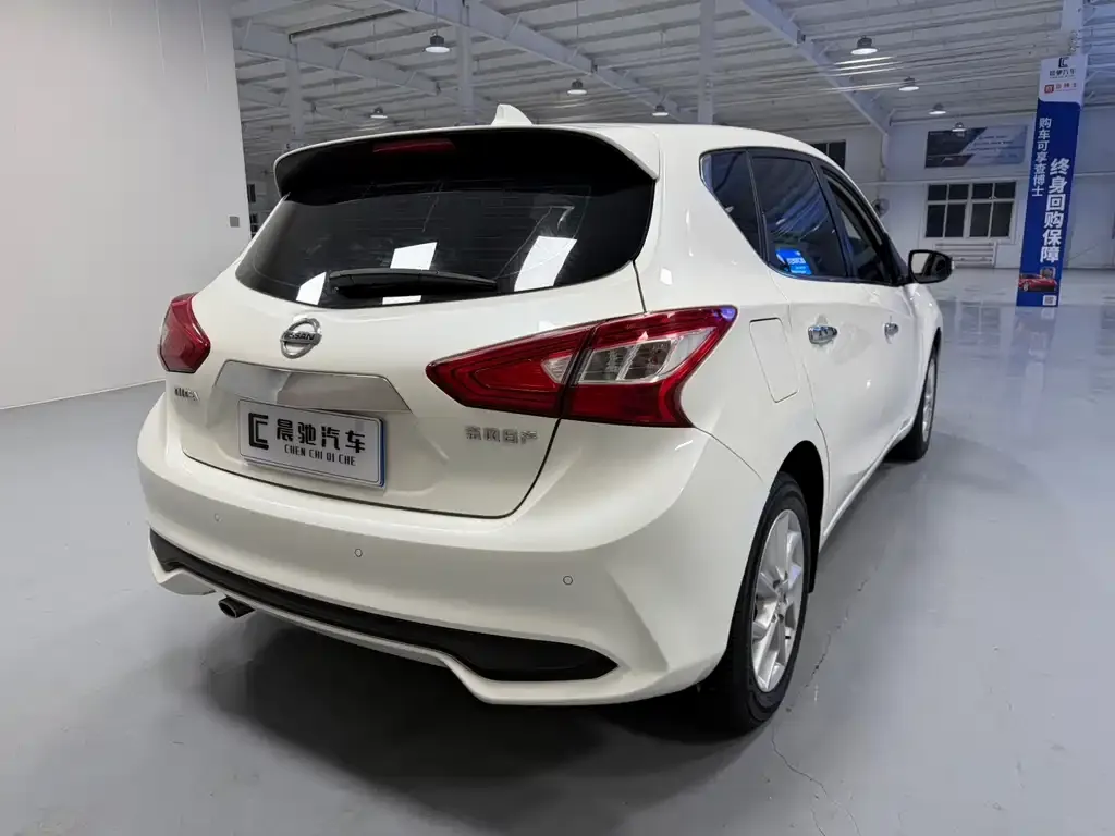 Nissan Tiida 2022 из CN, фото 4