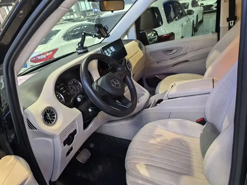 Mercedes-Benz Vito 2023 из CN, фото 5