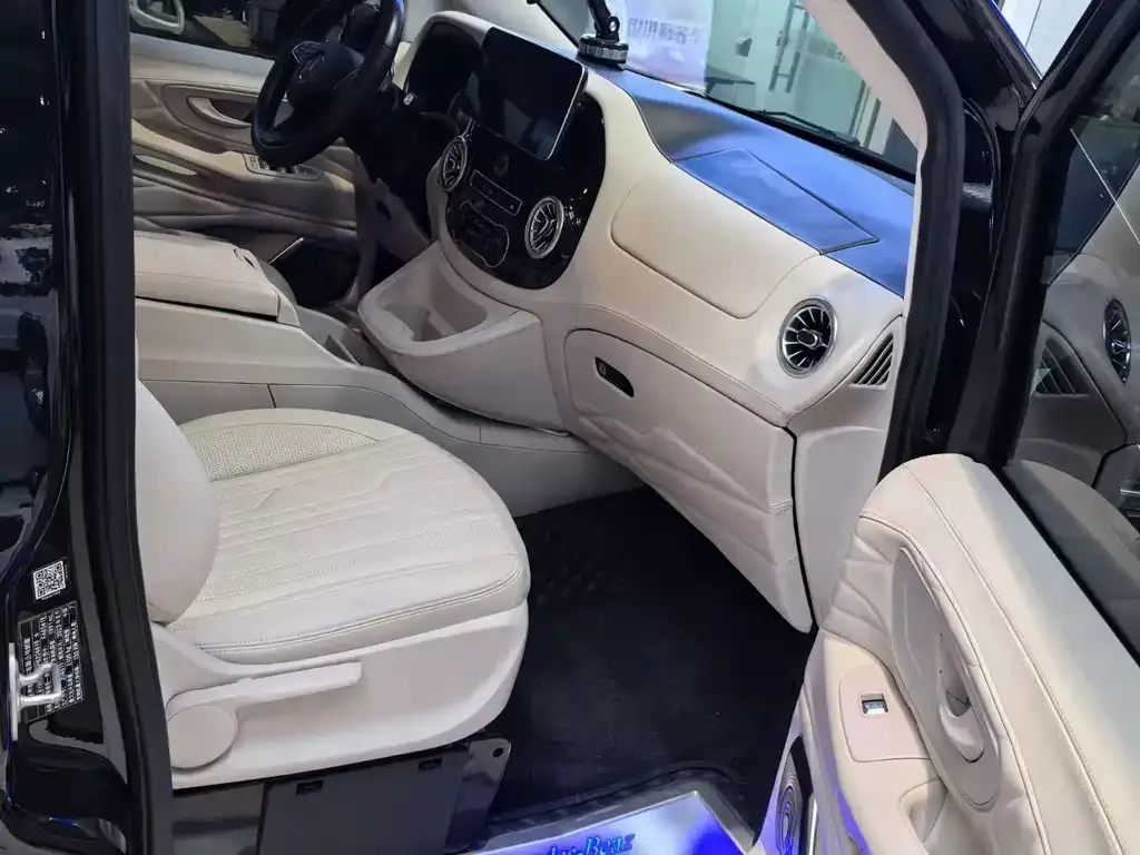 Mercedes-Benz Vito 2023 из CN, фото 8