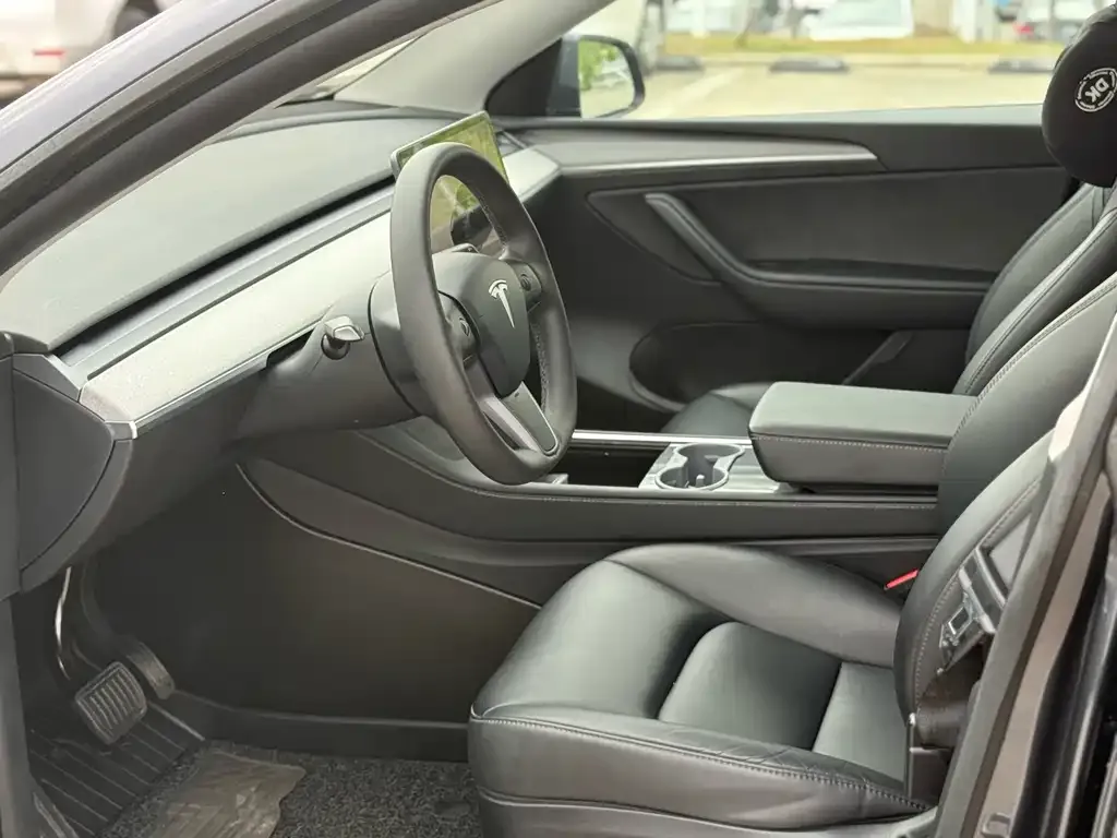 Tesla Model Y 2024 из CN, фото 9