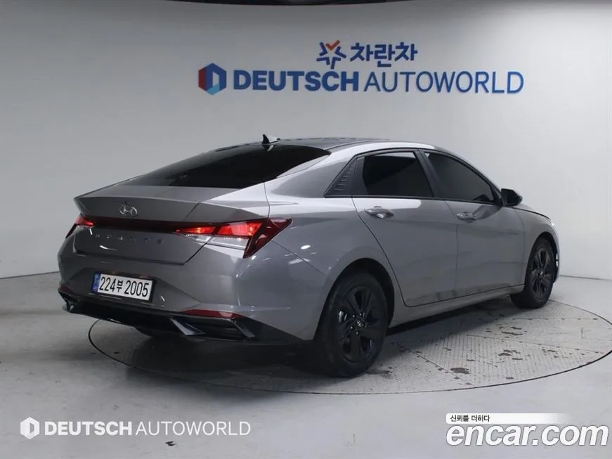 Hyundai AVANTE — фото 3