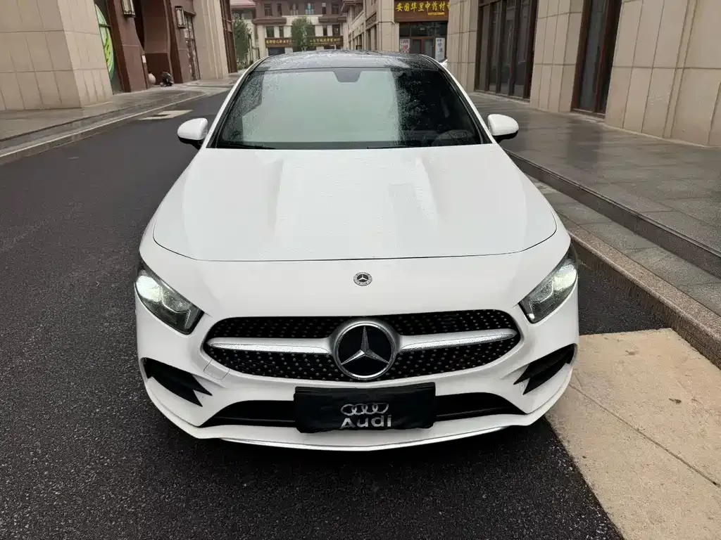 Mercedes-Benz A-Class — фото 1