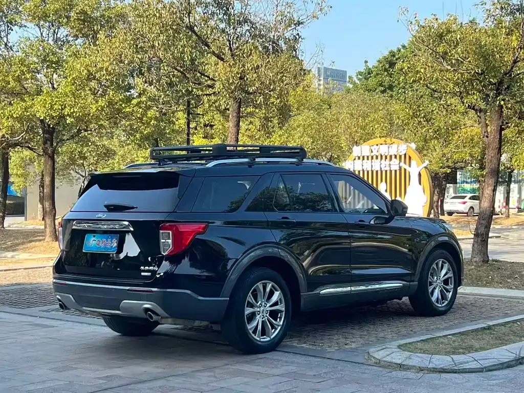 Ford Explorer 2021 из CN, фото 4