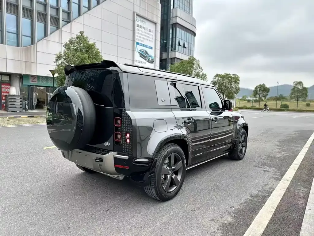 Land Rover Defender 2024 из CN, фото 3