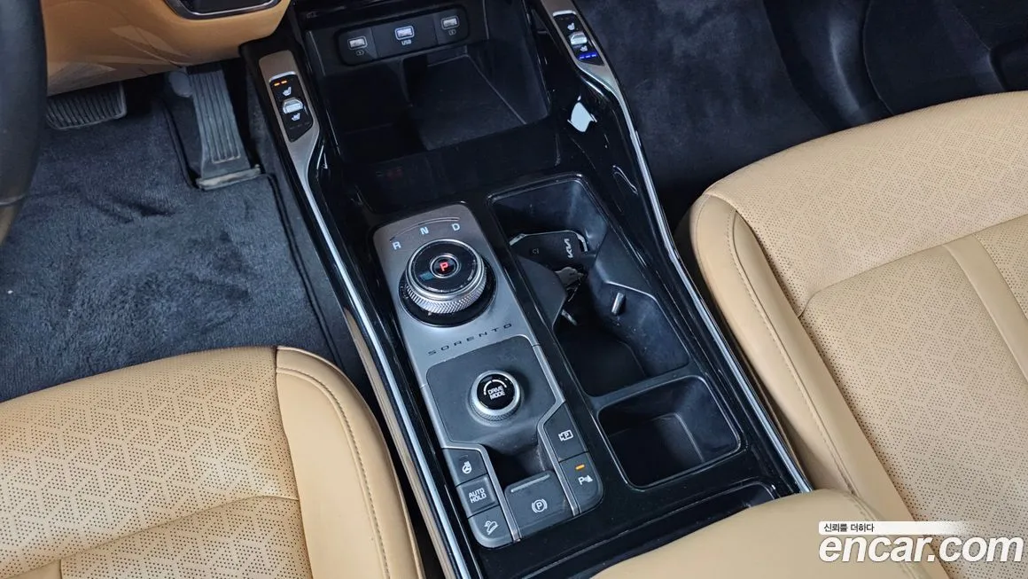 Kia Sorento — фото 9