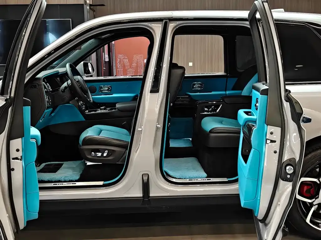 Rolls-Royce Cullinan 2022 из CN, фото 4